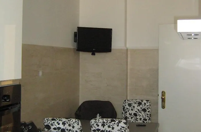 Appia Nuova 4* Roma